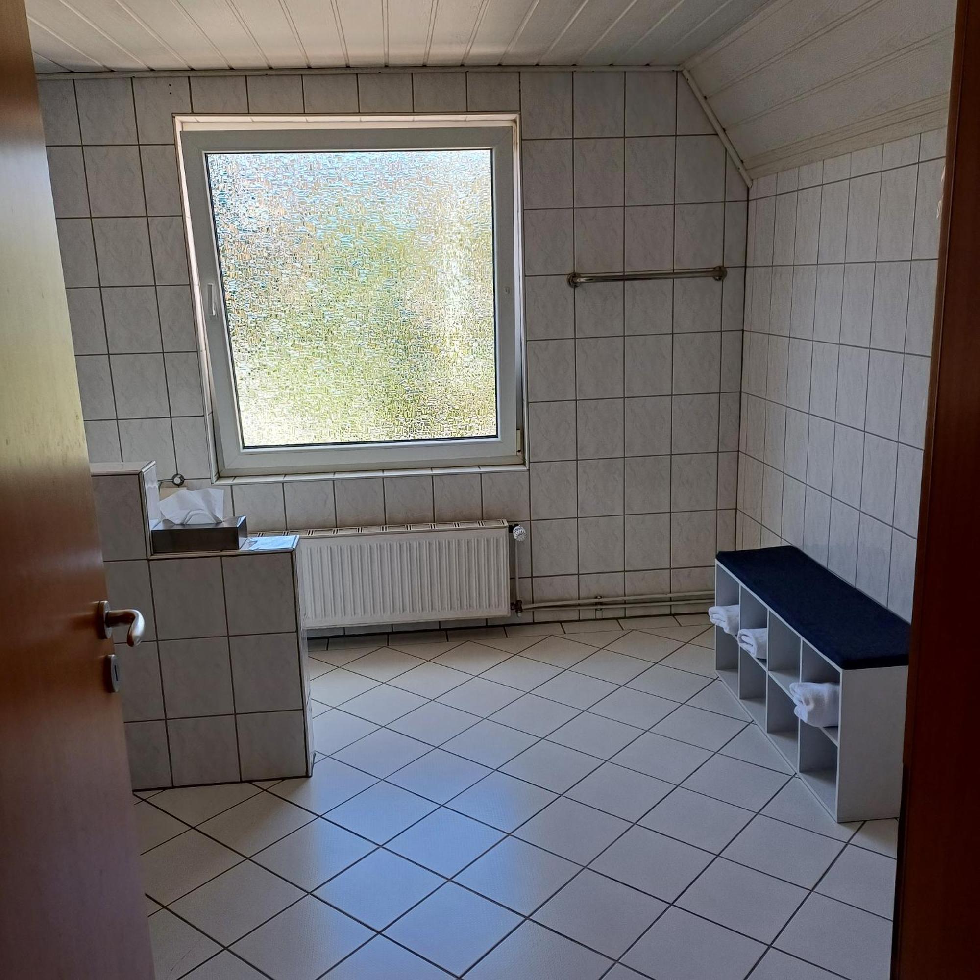 ホテル Alt-Emder Buergerhaus エムデン エクステリア 写真